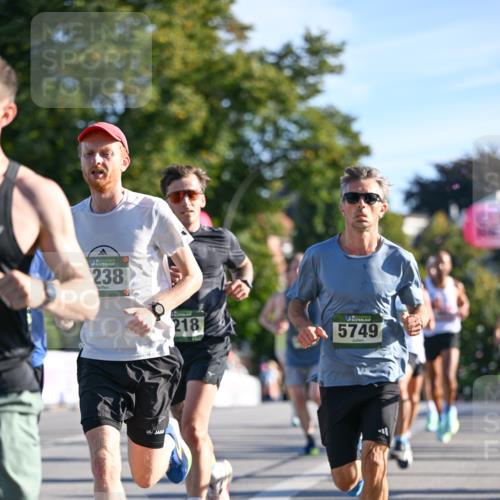 07.09.2025 - BARMER Alsterlauf Dr. Thomas Lammeyer http://msf.ph/oto/8706141 07.09.2025 09:23:13 Laufen 238, 218, 5749 meine-sportfotos.de