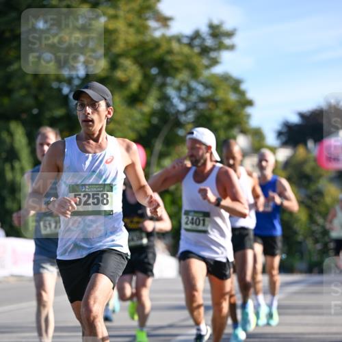 07.09.2025 - BARMER Alsterlauf Dr. Thomas Lammeyer http://msf.ph/oto/8706154 07.09.2025 09:23:15 Laufen 617, 36, 5258, 2401 meine-sportfotos.de