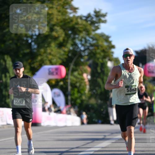 07.09.2025 - BARMER Alsterlauf Dr. Thomas Lammeyer http://msf.ph/oto/8706177 07.09.2025 09:23:20 Laufen 5582, 5863 meine-sportfotos.de