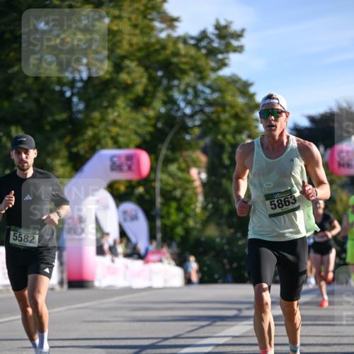 07.09.2025 - BARMER Alsterlauf Dr. Thomas Lammeyer http://msf.ph/oto/8706179 07.09.2025 09:23:20 Laufen 5582, 5863 meine-sportfotos.de