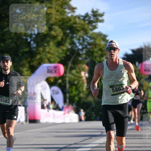 07.09.2025 - BARMER Alsterlauf Dr. Thomas Lammeyer http://msf.ph/oto/8706180 07.09.2025 09:23:20 Laufen 5582, 5863 meine-sportfotos.de