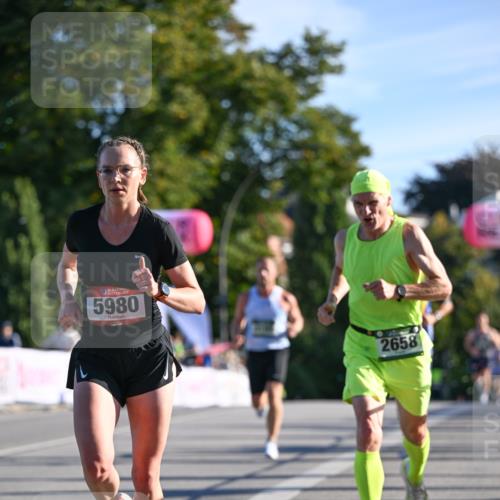 07.09.2025 - BARMER Alsterlauf Dr. Thomas Lammeyer http://msf.ph/oto/8706199 07.09.2025 09:23:24 Laufen 13, 5980, 2658 meine-sportfotos.de