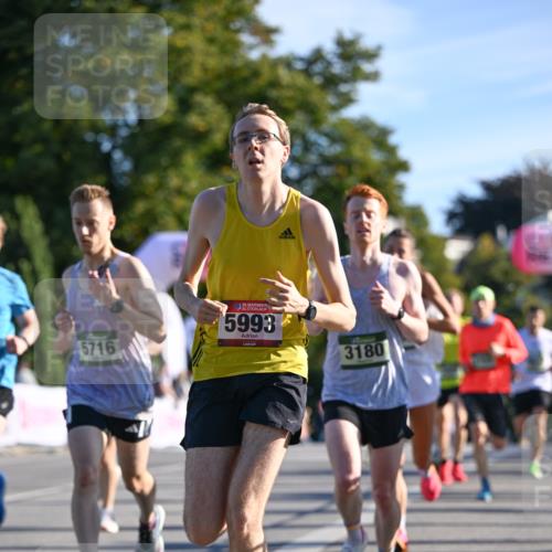 07.09.2025 - BARMER Alsterlauf Dr. Thomas Lammeyer http://msf.ph/oto/8706240 07.09.2025 09:23:35 Laufen 5716, 136, 5993, 3180 meine-sportfotos.de