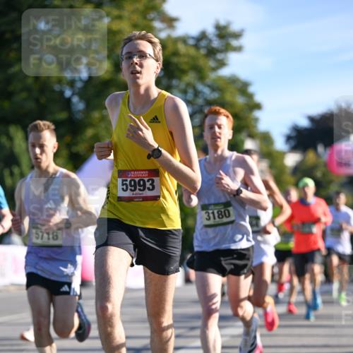 07.09.2025 - BARMER Alsterlauf Dr. Thomas Lammeyer http://msf.ph/oto/8706241 07.09.2025 09:23:35 Laufen 5716, 5993, 3180 meine-sportfotos.de