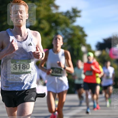 07.09.2025 - BARMER Alsterlauf Dr. Thomas Lammeyer http://msf.ph/oto/8706248 07.09.2025 09:23:36 Laufen 16136, 3180 meine-sportfotos.de