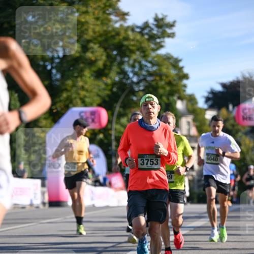 07.09.2025 - BARMER Alsterlauf Dr. Thomas Lammeyer http://msf.ph/oto/8706255 07.09.2025 09:23:37 Laufen 3753, 9, 6040 meine-sportfotos.de