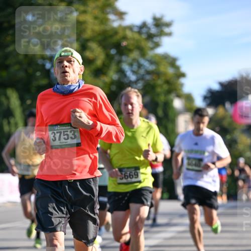 07.09.2025 - BARMER Alsterlauf Dr. Thomas Lammeyer http://msf.ph/oto/8706260 07.09.2025 09:23:38 Laufen 36, 3753, 669 meine-sportfotos.de