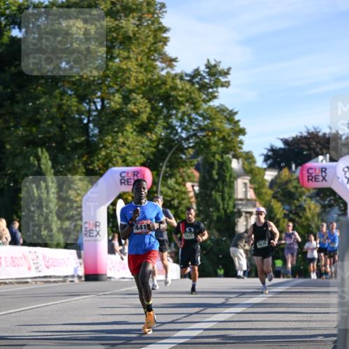 07.09.2025 - BARMER Alsterlauf Dr. Thomas Lammeyer http://msf.ph/oto/8706273 07.09.2025 09:23:43 Laufen 441, 9, 5431, 34, 4635 meine-sportfotos.de