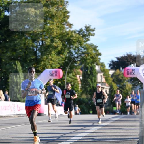 07.09.2025 - BARMER Alsterlauf Dr. Thomas Lammeyer http://msf.ph/oto/8706278 07.09.2025 09:23:44 Laufen 441, 1431 meine-sportfotos.de