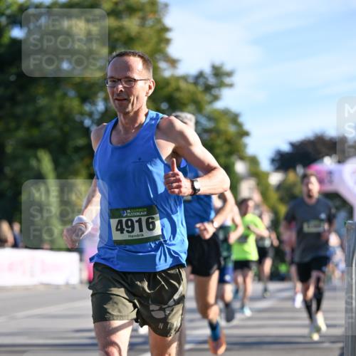 07.09.2025 - BARMER Alsterlauf Dr. Thomas Lammeyer http://msf.ph/oto/8706320 07.09.2025 09:23:52 Laufen 36, 4916 meine-sportfotos.de