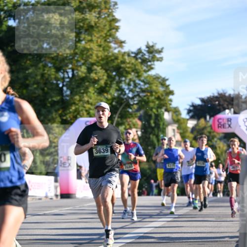 07.09.2025 - BARMER Alsterlauf Dr. Thomas Lammeyer http://msf.ph/oto/8706351 07.09.2025 09:23:57 Laufen 3639, 2680, 2677 meine-sportfotos.de