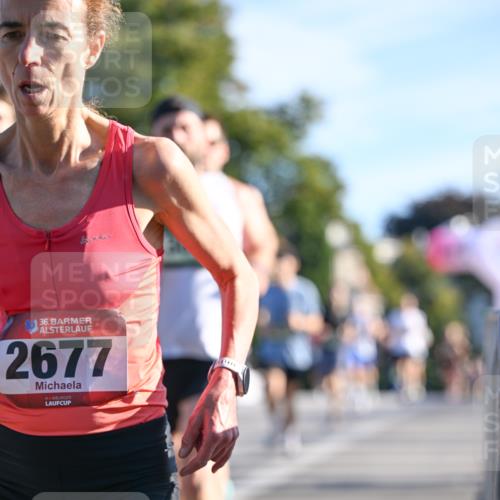 07.09.2025 - BARMER Alsterlauf Dr. Thomas Lammeyer http://msf.ph/oto/8706381 07.09.2025 09:24:01 Laufen 36, 2677 meine-sportfotos.de