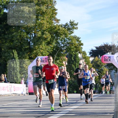 07.09.2025 - BARMER Alsterlauf Dr. Thomas Lammeyer http://msf.ph/oto/8706454 07.09.2025 09:24:15 Laufen 2358, 2914, 4692, 525 meine-sportfotos.de