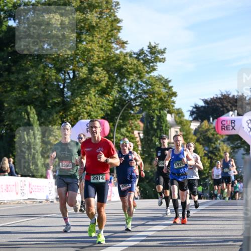 07.09.2025 - BARMER Alsterlauf Dr. Thomas Lammeyer http://msf.ph/oto/8706456 07.09.2025 09:24:15 Laufen 2358, 2914, 4694, 209, 5525, 76 meine-sportfotos.de