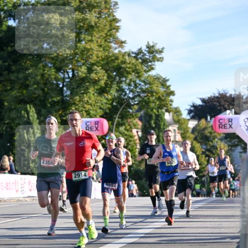 07.09.2025 - BARMER Alsterlauf Dr. Thomas Lammeyer http://msf.ph/oto/8706458 07.09.2025 09:24:16 Laufen 2358, 2914, 4692, 20, 5525, 476 meine-sportfotos.de