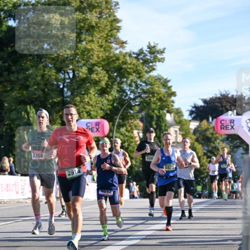 07.09.2025 - BARMER Alsterlauf Dr. Thomas Lammeyer http://msf.ph/oto/8706459 07.09.2025 09:24:16 Laufen 2358, 209, 2914, 5525, 4692 meine-sportfotos.de