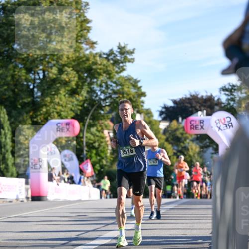 07.09.2025 - BARMER Alsterlauf Dr. Thomas Lammeyer http://msf.ph/oto/8706478 07.09.2025 09:24:21 Laufen 3516, 5763 meine-sportfotos.de