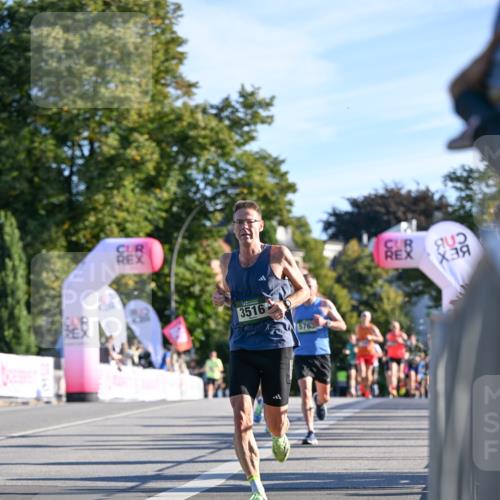 07.09.2025 - BARMER Alsterlauf Dr. Thomas Lammeyer http://msf.ph/oto/8706479 07.09.2025 09:24:21 Laufen 3516, 5763 meine-sportfotos.de