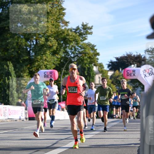 07.09.2025 - BARMER Alsterlauf Dr. Thomas Lammeyer http://msf.ph/oto/8706508 07.09.2025 09:24:30 Laufen 5243, 3097, 2583, 4307, 837, 64 meine-sportfotos.de