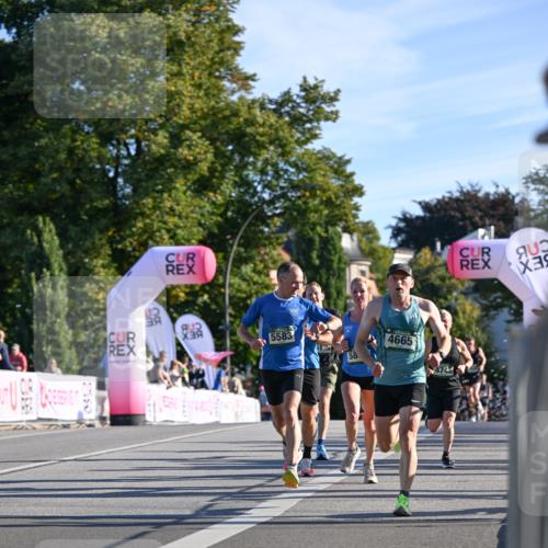 07.09.2025 - BARMER Alsterlauf Dr. Thomas Lammeyer http://msf.ph/oto/8706540 07.09.2025 09:24:35 Laufen 2380, 5583, 1391, 58, 4665, 54, 474 meine-sportfotos.de