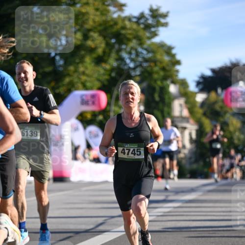 07.09.2025 - BARMER Alsterlauf Dr. Thomas Lammeyer http://msf.ph/oto/8706553 07.09.2025 09:24:38 Laufen 6139, 36, 4745 meine-sportfotos.de