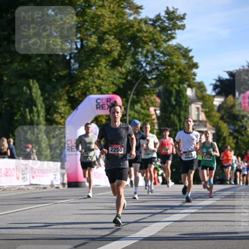07.09.2025 - BARMER Alsterlauf Dr. Thomas Lammeyer http://msf.ph/oto/8706592 07.09.2025 09:24:49 Laufen 2250, 438, 6306 meine-sportfotos.de