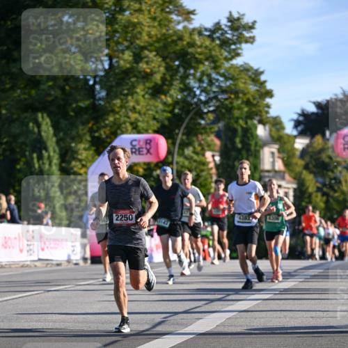 07.09.2025 - BARMER Alsterlauf Dr. Thomas Lammeyer http://msf.ph/oto/8706595 07.09.2025 09:24:49 Laufen 2250, 4383, 6306 meine-sportfotos.de