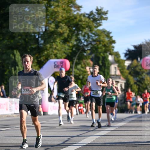 07.09.2025 - BARMER Alsterlauf Dr. Thomas Lammeyer http://msf.ph/oto/8706596 07.09.2025 09:24:50 Laufen 225 meine-sportfotos.de
