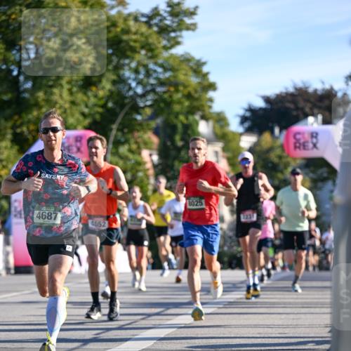 07.09.2025 - BARMER Alsterlauf Dr. Thomas Lammeyer http://msf.ph/oto/8706638 07.09.2025 09:24:58 Laufen 4687, 4652, 8025, 1237 meine-sportfotos.de