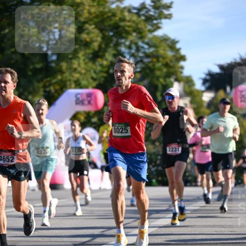 07.09.2025 - BARMER Alsterlauf Dr. Thomas Lammeyer http://msf.ph/oto/8706647 07.09.2025 09:24:59 Laufen 4652, 8270, 8025, 2231 meine-sportfotos.de