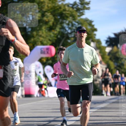 07.09.2025 - BARMER Alsterlauf Dr. Thomas Lammeyer http://msf.ph/oto/8706661 07.09.2025 09:25:02 Laufen 13, 5445 meine-sportfotos.de