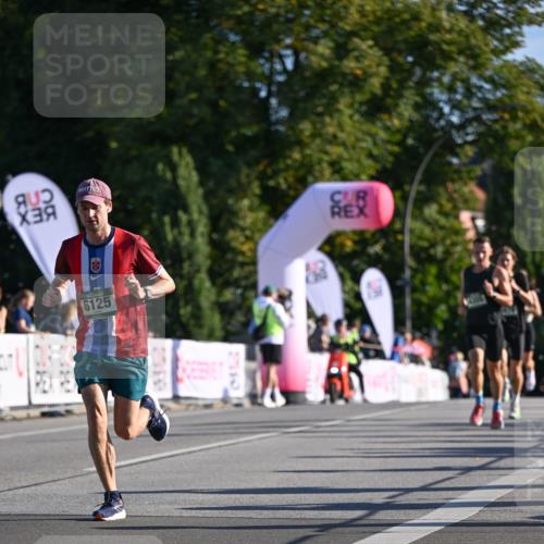 07.09.2025 - BARMER Alsterlauf Dr. Thomas Lammeyer http://msf.ph/oto/8706667 07.09.2025 09:25:05 Laufen 6125 meine-sportfotos.de