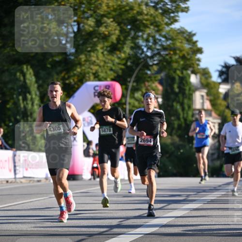 07.09.2025 - BARMER Alsterlauf Dr. Thomas Lammeyer http://msf.ph/oto/8706677 07.09.2025 09:25:08 Laufen 4305, 5878, 2694, 3896 meine-sportfotos.de