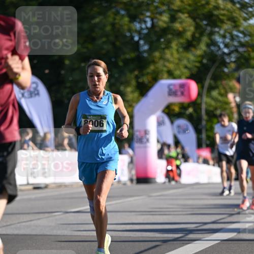 07.09.2025 - BARMER Alsterlauf Dr. Thomas Lammeyer http://msf.ph/oto/8706813 07.09.2025 09:25:36 Laufen 9008 meine-sportfotos.de