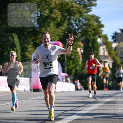 07.09.2025 - BARMER Alsterlauf Dr. Thomas Lammeyer http://msf.ph/oto/8706838 07.09.2025 09:25:41 Laufen 5714 meine-sportfotos.de
