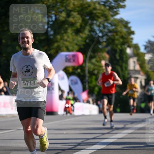 07.09.2025 - BARMER Alsterlauf Dr. Thomas Lammeyer http://msf.ph/oto/8706843 07.09.2025 09:25:41 Laufen 5714 meine-sportfotos.de