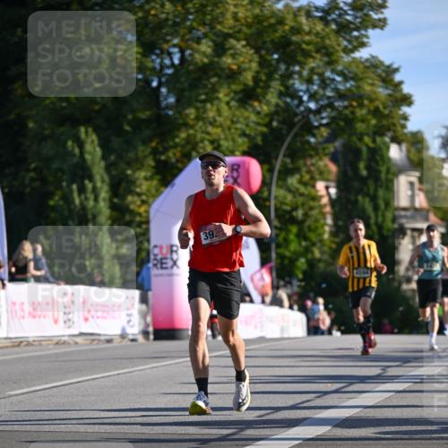 07.09.2025 - BARMER Alsterlauf Dr. Thomas Lammeyer http://msf.ph/oto/8706850 07.09.2025 09:25:43 Laufen 392 meine-sportfotos.de