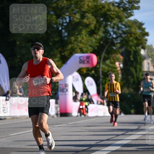 07.09.2025 - BARMER Alsterlauf Dr. Thomas Lammeyer http://msf.ph/oto/8706857 07.09.2025 09:25:44 Laufen 3924 meine-sportfotos.de