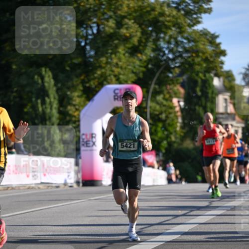 07.09.2025 - BARMER Alsterlauf Dr. Thomas Lammeyer http://msf.ph/oto/8706870 07.09.2025 09:25:47 Laufen 5421, 1913 meine-sportfotos.de