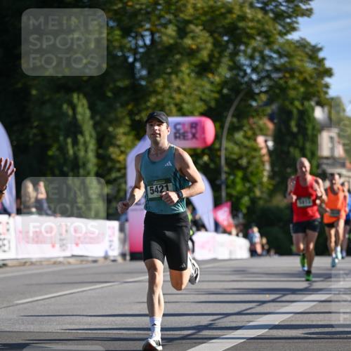 07.09.2025 - BARMER Alsterlauf Dr. Thomas Lammeyer http://msf.ph/oto/8706872 07.09.2025 09:25:47 Laufen 30, 5421, 1913 meine-sportfotos.de