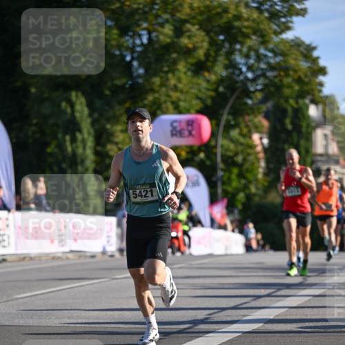 07.09.2025 - BARMER Alsterlauf Dr. Thomas Lammeyer http://msf.ph/oto/8706873 07.09.2025 09:25:47 Laufen 5421 meine-sportfotos.de