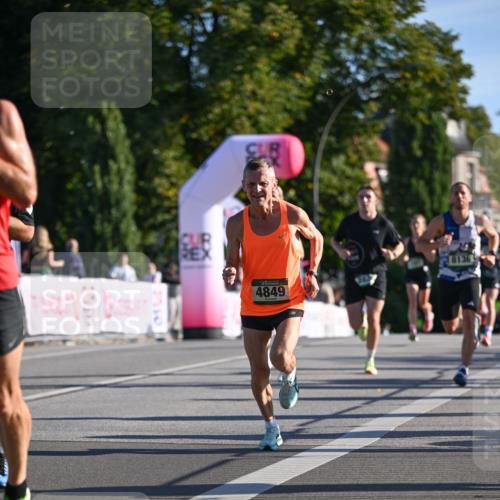 07.09.2025 - BARMER Alsterlauf Dr. Thomas Lammeyer http://msf.ph/oto/8706896 07.09.2025 09:25:51 Laufen 4849 meine-sportfotos.de