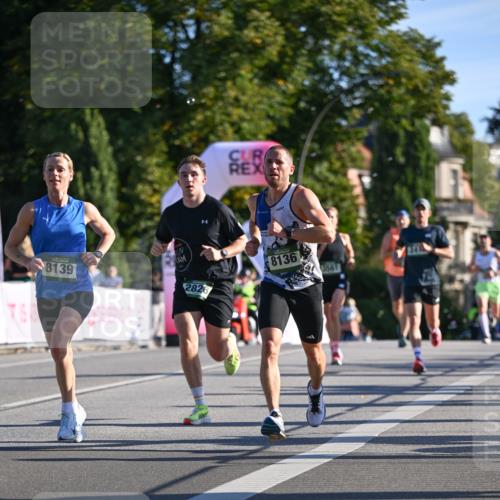 07.09.2025 - BARMER Alsterlauf Dr. Thomas Lammeyer http://msf.ph/oto/8706903 07.09.2025 09:25:53 Laufen 8139, 2826, 8136 meine-sportfotos.de