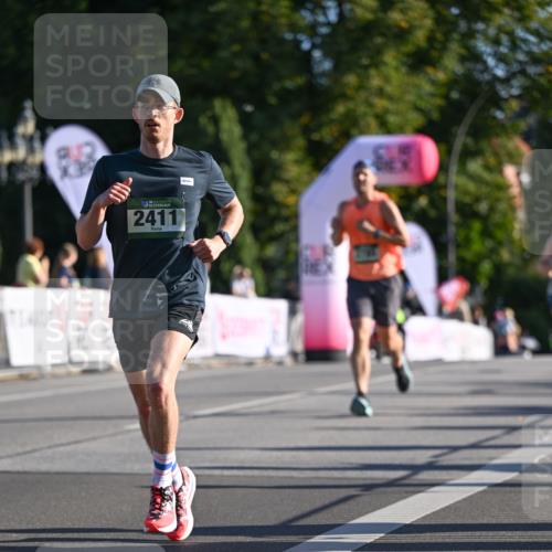 07.09.2025 - BARMER Alsterlauf Dr. Thomas Lammeyer http://msf.ph/oto/8706927 07.09.2025 09:25:57 Laufen 2411 meine-sportfotos.de