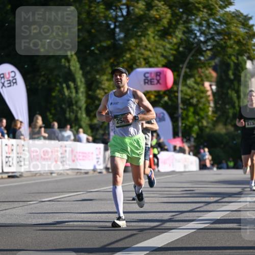 07.09.2025 - BARMER Alsterlauf Dr. Thomas Lammeyer http://msf.ph/oto/8706940 07.09.2025 09:26:00 Laufen 36, 25, 8336 meine-sportfotos.de