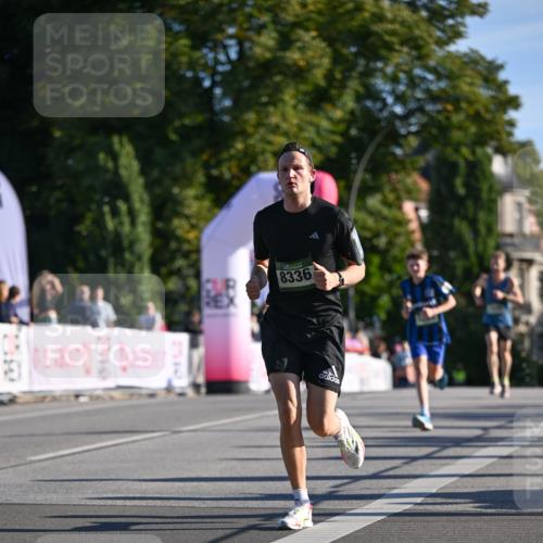 07.09.2025 - BARMER Alsterlauf Dr. Thomas Lammeyer http://msf.ph/oto/8706954 07.09.2025 09:26:02 Laufen 8336 meine-sportfotos.de