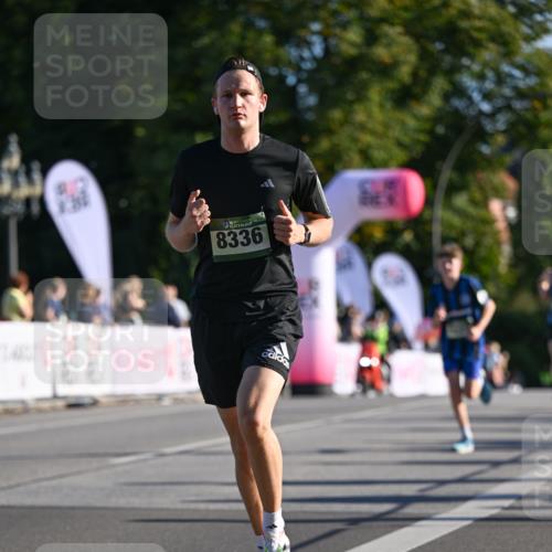 07.09.2025 - BARMER Alsterlauf Dr. Thomas Lammeyer http://msf.ph/oto/8706960 07.09.2025 09:26:03 Laufen 8336 meine-sportfotos.de