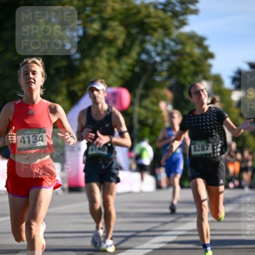 07.09.2025 - BARMER Alsterlauf Dr. Thomas Lammeyer http://msf.ph/oto/8707003 07.09.2025 09:26:11 Laufen 9136, 4134, 8287 meine-sportfotos.de