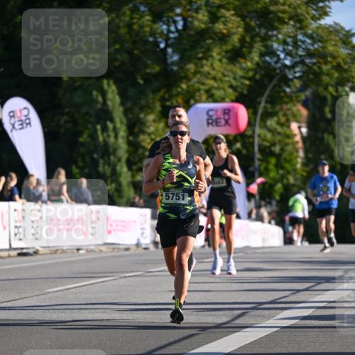 07.09.2025 - BARMER Alsterlauf Dr. Thomas Lammeyer http://msf.ph/oto/8707043 07.09.2025 09:26:19 Laufen 5751 meine-sportfotos.de