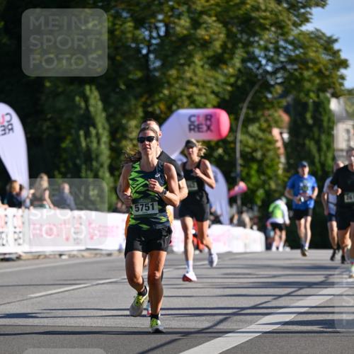 07.09.2025 - BARMER Alsterlauf Dr. Thomas Lammeyer http://msf.ph/oto/8707044 07.09.2025 09:26:19 Laufen 399, 5751 meine-sportfotos.de